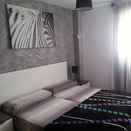 Apartamento Piso céntrico, amplio, luminoso y familiar con garaje. La Laguna  Exterior foto